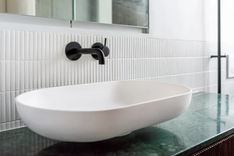 Paris renovation KASQ_Bagnolet_salle de bain details