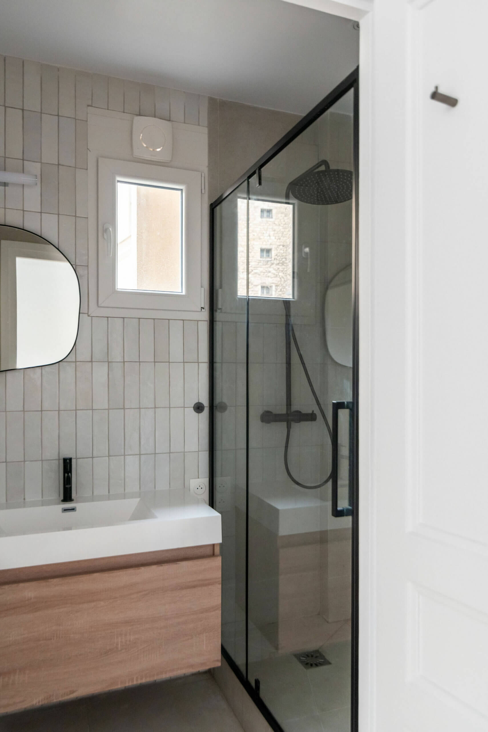 Projet rénovation Faubourg Paris_salle eau2 Équipe KASQ - entreprise de rénovation à Paris